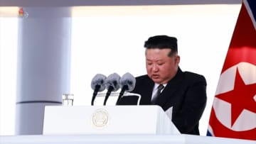 新型駆逐艦の進水式で重大事故発生と北朝鮮メディア報道　金正恩総書記「到底許せない犯罪行為」と激怒