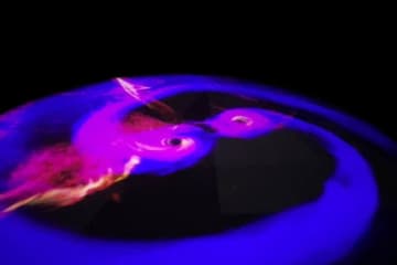 大阪で“ブラックホールと重力波”の謎を解き明かす企画展、時空のゆがみを体験できるフォトスポットも