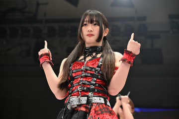 【スターダム】古沢稀杏が羽南相手にデビュー戦で闘志を爆発「感極まって泣きそうになっちゃったくらいすごい楽しかったし、でもタップアウトで負けたのが悔しくて」　