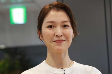 元テレ東アナ、競馬イベントで初司会　会場は超高級ホテル…「美しい」「エレガンス」の声