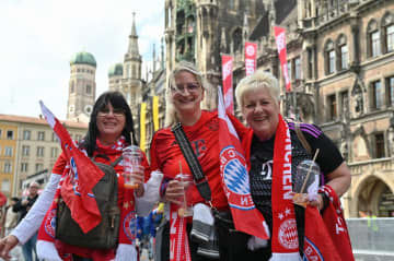 【SAKANOWAコラム│FC BayernとMunichに恋して vol.1】モータースポーツからサッカーの世界へ足を踏み入れた1年目、魅了され続けて迎えた街を挙げての優勝祝賀会