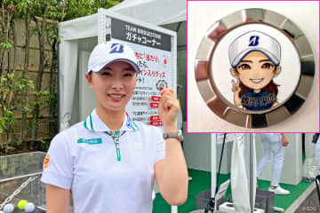ゴルフ場に1回2000円の“ガチャガチャ” 女子プロのイラスト入りマーカーをゲット