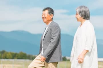老後資金2000万円なくても「妻と2人の散歩が楽しい」 75歳男性、穏やかな老後のリアル