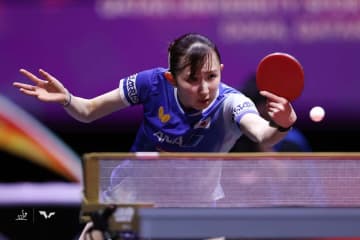 早田ひな、中国選手撃破で2大会連続メダルに王手　世界23位・石洵瑶を4－2で下し大藤沙月に続き8強入り【世界卓球2025】