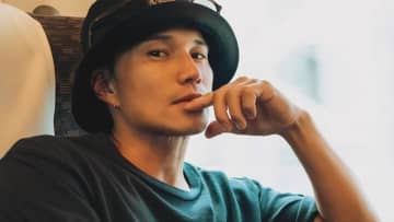 「バイク似合いすぎ！」市原隼人 “愛車”との2ショットに反響 たくましすぎる身体に「胸板にしか目がいかない」「リアルにゴツすぎ」の声