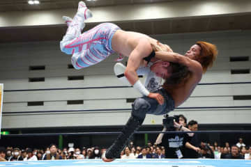 【新日本・ＢＯＳＪ】昨年準Ｖの石森太二が３敗死守で優勝戦線生き残り「ここから全勝すればいいんだろう」