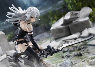 激しい戦闘の中で魅せるふともも！「ニーアオートマタ」より「A2」が四〇式戦術刀を構え、躍動感あるポージングで立体化