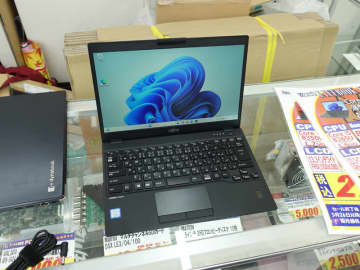 富士通13.3型モバイルノート「LIFEBOOK U939/A」が19,800円、中古PCセール