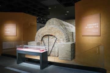 中国・蘇州考古博物館が開館　90トン超の三国大型墓を移設展示