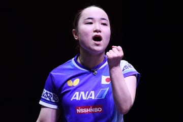 伊藤美誠 シングルス初のメダルに王手！台湾のエースを圧倒して準々決勝進出 次戦は世界4位の中国選手【世界卓球】