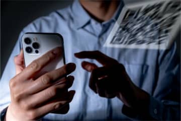 日本で新手の「QRコード詐欺」が急増中！便利さの裏に潜む罠を解説
