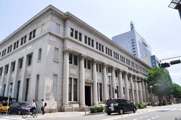 横浜　郵船ビルがホテルに、27年春に開業へ　築90年、改装工事始まる