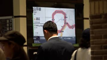 山手線が全線運転見合わせ続く　内回り午前6時･外回り午前8時再開見込み　昨日夜にパンタグラフで異常