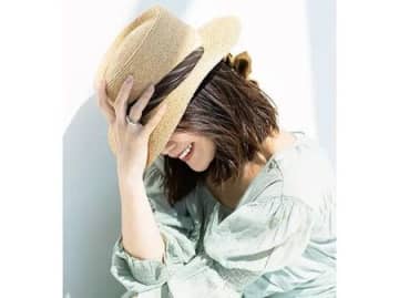 【40代・50代】ハットをかぶる日のヘアアレンジ。お出かけ前の"ちょいテク"で差がつきます！