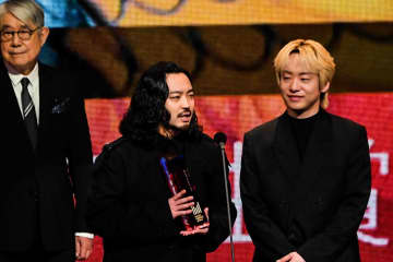 Creepy Nuts「Bling-Bang-Bang-Born」が「MUSIC AWARDS JAPAN」の最優秀楽曲賞に