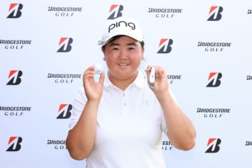 17歳アマ・中嶋月葉がプロツアーで“史上初”2度目のホールインワン　賞金20万円は「iPhoneを…」