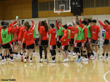 バスケ女子日本代表強化合宿がスタート…ゲインズ新HCは「共通理解を深め、全員で成長していく時期」と位置づけ