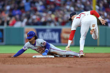 【ＭＬＢ】退場騒動が急展開　レッドソックス・コーラ監督がメッツ・リンドアと朝食「楽しいことだよ」