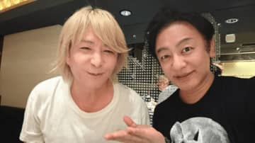 片岡愛之助、歌舞伎を初観劇の小室哲哉と２ショット公開