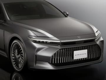 トヨタ クラウンの誕生70周年を記念して、2つの特別仕様車をセダンに設定