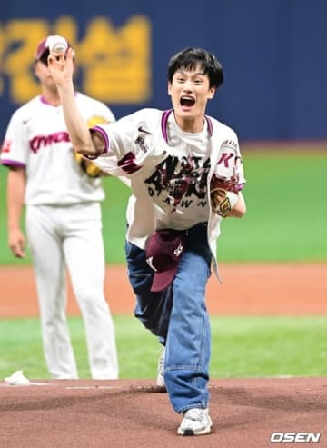 【PHOTO】TIOT、始球式に参加…祝賀ステージも披露