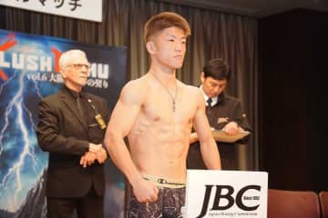 重岡銀次朗、雪辱戦に向け前日計量パス　“人生初黒星”から約10か月　因縁の相手と再戦