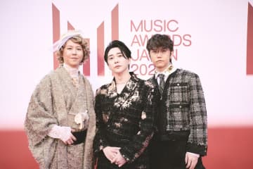 豪華アーティストが勢揃い　オフィシャル写真で振り返る『MUSIC AWARDS JAPAN 2025』レッドカーペット