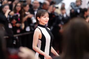 齊藤京子、初カンヌでレッドカーペット＆スタンディングオベーションを体験！「人生で一番幸せです」【第78回カンヌ国際映画祭】