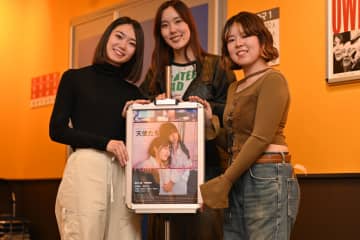 「何度でも再生できる」生きづらさ抱える若者に２０代女性監督が伝えたいこと　実体験もとに製作、夜の街・歌舞伎町のガールズバー舞台の映画