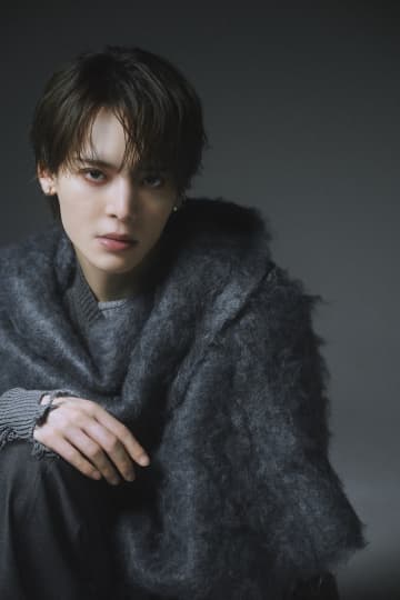 舞台『東京リベンジャーズ』で注目　俳優・坪倉康晴 1st写真集が7月14日発売