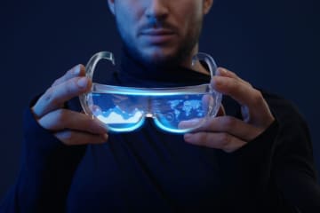 アップル、「AI搭載スマートグラス」2026年末に発売？ Meta対抗で開発加速か