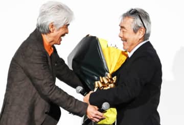 寺尾聰、この映画が最後かも…ディーンに告げるも「また頑張れる」　“弟”佐藤浩市のサプライズに笑顔