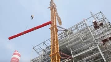 国産超耐熱鋼火力発電ユニット、吊り上げと据え付けに成功―中国