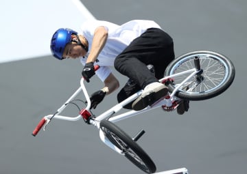 【BMX】“虎党”でパリ五輪出場の中村輪夢、阪神戦の野球中継にゲスト出演「大好きなチーム見れて最高です！」森下翔太との２S写真も...