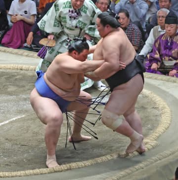 【夏場所】大の里 ８年ぶり日本出身横綱へ　２場所連続Ｖに「こんなに早く決まるのは予想していなかった」