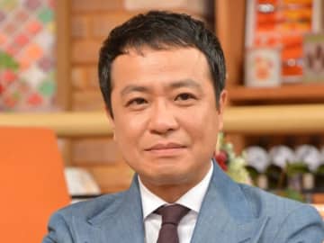 中山秀征、イケメン息子にネット衝撃　美人妻にも絶賛の声「美男美女」「素敵」