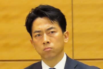 小泉進次郎農相　備蓄米の競争入札を中止「５キロ２０００円台で届けていきます」