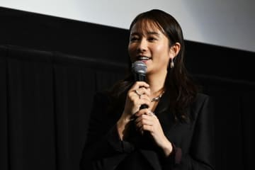 木村文乃、大阪で舞台挨拶「満月ポンに困らない生活をしています」