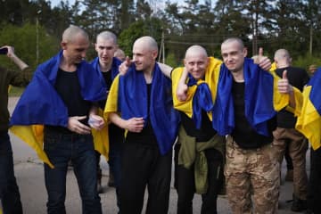 最大規模の捕虜交換を開始　ロシアとウクライナ、第1弾