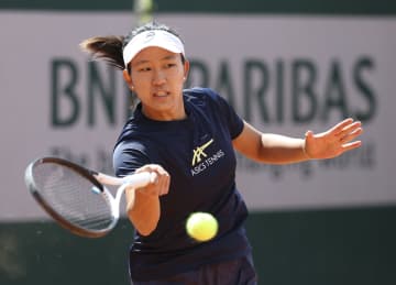 西岡、肩に「不安はある」　全仏テニス、25日開幕