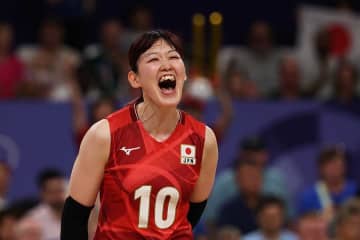 バレー界に飛び込んできたビッグニュースに祝福殺到「びっくりカップル！」　元代表の結婚報告