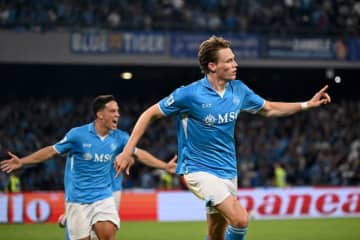 ナポリ、“デッドヒート”を制して2年ぶりのスクデット獲得！　マクトミネイ＆ルカク弾で最終節勝利