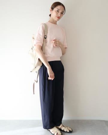 【ユニクロのネイビー】がいい仕事する！ 大人が即マネしたい♡「パンツコーデ」