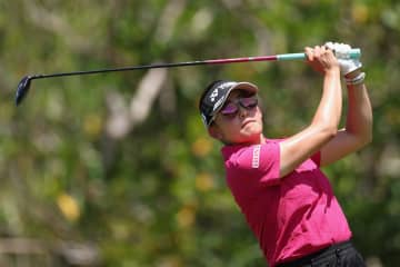 岩井千怜、首位から10位に後退　米女子ゴルフ第2日