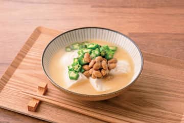 食欲のないときにもおすすめの【冷製みそ汁】2選。「柴漬け×豆腐」「納豆×豆腐×オクラ」