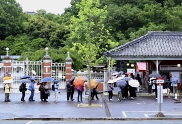 捜索協力の愛知・明治村が再開　空自機墜落の現場近く