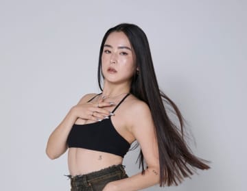 ＜わたしたちと音楽 Vol. 59＞Shiori Murayamaが語る、女性ダンサーとして世界で活躍すること