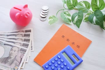夫婦2人で「月20万円」の年金生活をしています。夫が亡くなったら、年金はどれくらい減ってしまうのでしょうか？