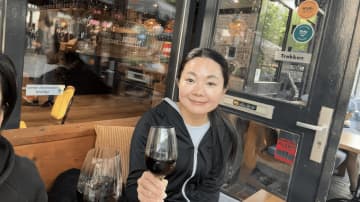 「幸せのお裾分け頂きました」上原彩子、試合後にワインを楽しみリラックス