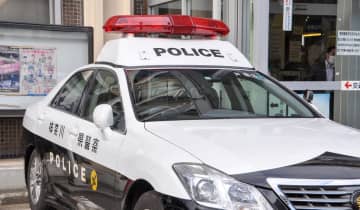 鎌倉の路上で住民に車をぶつけ去る　傷害容疑で再逮捕の女「覚えていない」
